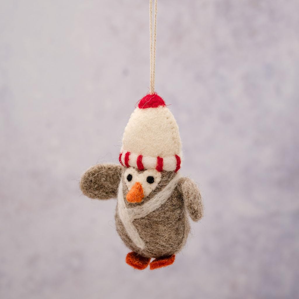 Arthur Cameron White – Felt Penguin Tree Decoration – Handcrafted Christmas Tree Ornament, Perfect For Xmas Table Decorations & Indoor Christmas Decorations