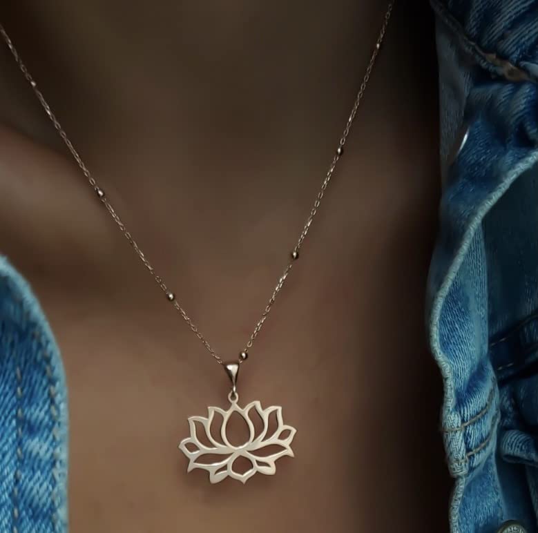 Miniatura 2 de Lotus Flower Necklace. CELEBRITY FAVORITE 18K Gold plated Sterling Silver Minimal and Trendy Jewelry for the perfect VALENTINE'S Day GIFT  (Gold)