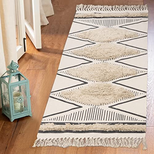 Kimode Kitchen Runner Rug 2.3' X 5.3', Washable Tufted Cotton Hallway Rugs With Tassels Farmhouse Woven Tribal Geometric Shag Throw Boho Area Rug For Laundry Room/Entryway/Bedroom #TOP6
