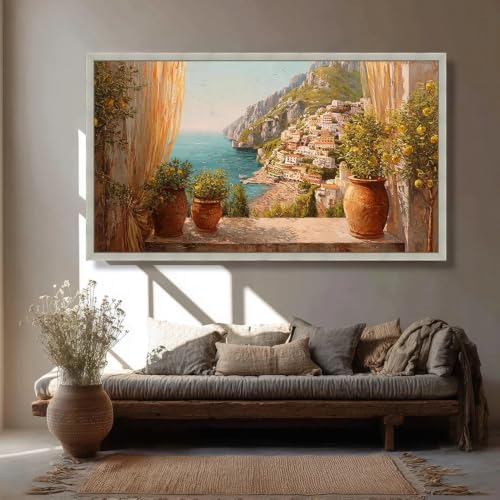 Paysage côtier en peinture de village pour créer une ambiance méditerranéenne au salon