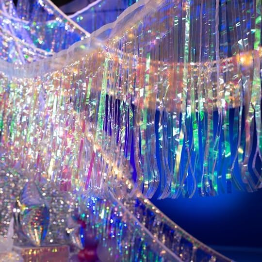 Miniatura 6 de TCDesignerProducts Flecos holográficos, 15 pulgadas x 10 pies, flotador de desfile de vacaciones para interiores y exteriores, decoración brillante