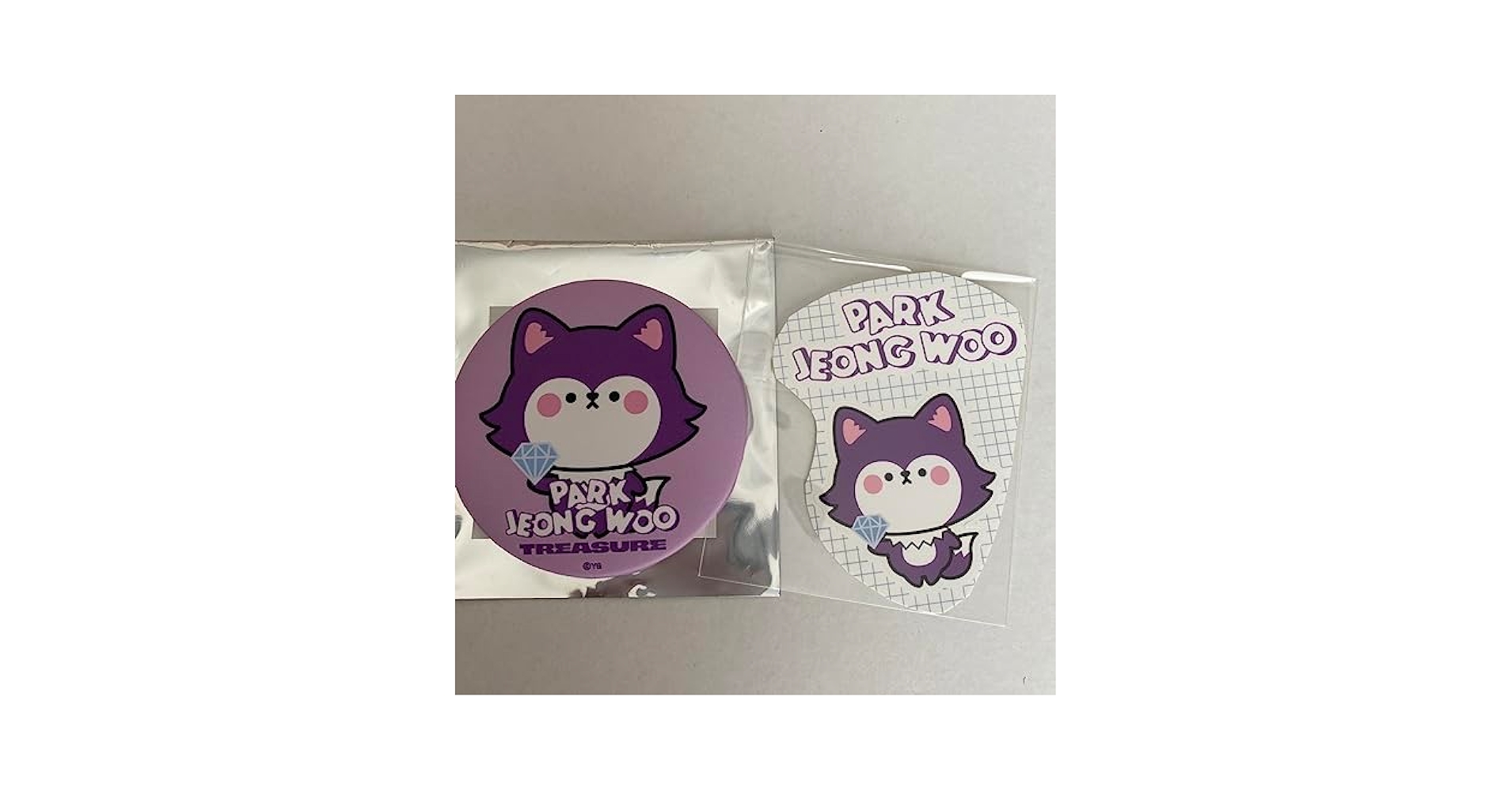 TREASURE - ジョンウ アクスタ ツイストバンド 缶バッジ ステッカー フォトカード セット TREASURE ジョンウ CD アクスタ トレカ 缶バッジ - メルカリ