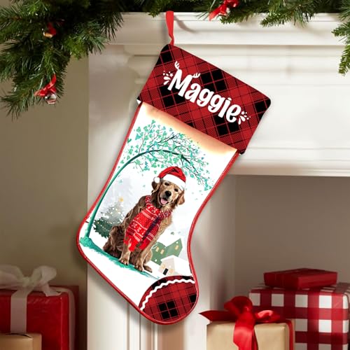 Famitrendz Personalized Golden Retriever 1 Hold Red Heart Stockings, Merry