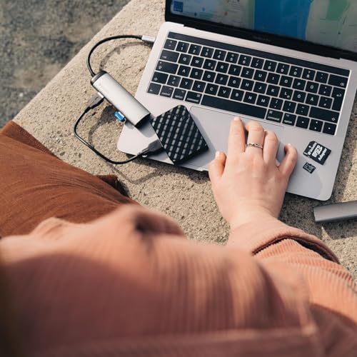 Verbatim Carte mémoire microSDXC Premium 64 Go noire avec adaptateur - pour capture vidéo full HD - résiste à l'eau & aux chocs - carte mémoire SD pour appareil photo smartphone tablette