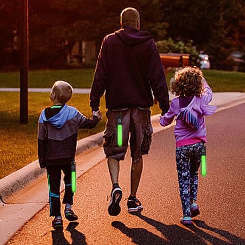 GOMETY LED Blinklicht für Schulranzen, 4 Stück Kinder Reflektoren Blinklicht Schulranzen mit 3 Modi Sicherheitslicht Wasserdicht Reflektor Anhänger für Rucksack Wandern Joggen (Grün)