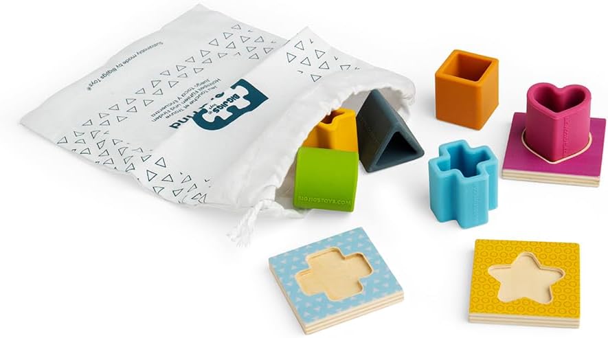 Bigjigs Toys Feel & Find Shape Matching Games - 9 Piece Wooden Shapes Sorter with Tote Bag, Made from Eco-Friendly Wood & Silicone, Baby Toddler Montessori Toys, Gifts for 1 2 3 Year Old