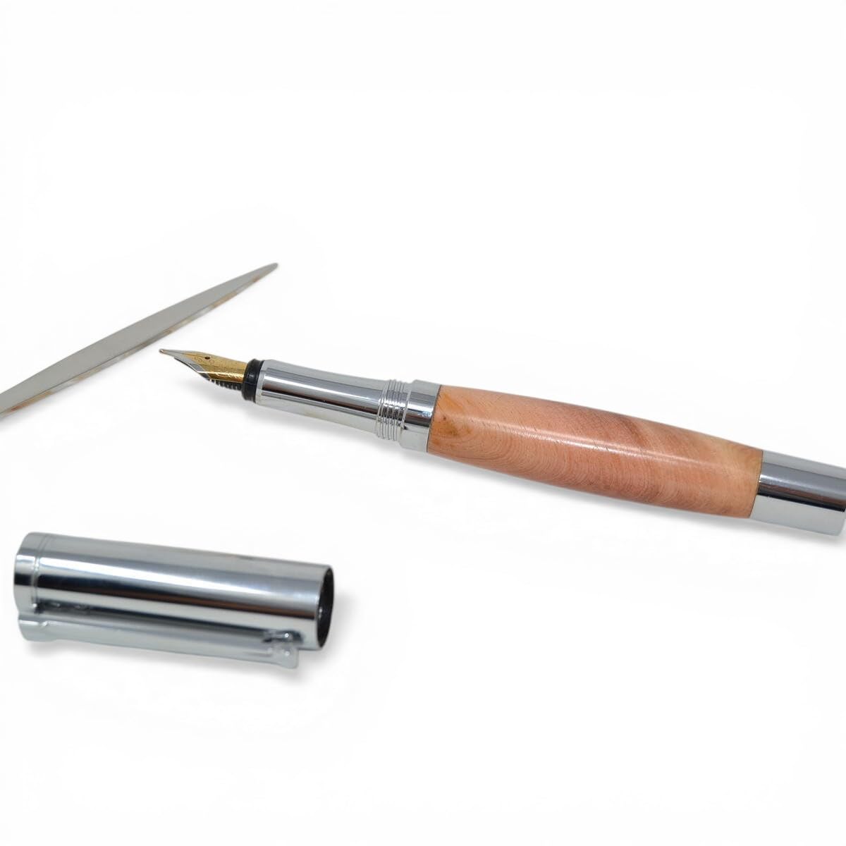Holz Schreibset aus Zirbenholz – Füllfeder & Brieföffner Set, handgefertigt, verchromt, nachfüllbar, Unikat mit Geschenkbox