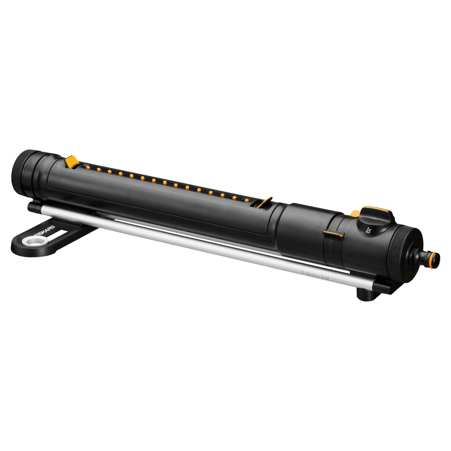 Fiskars X-Series Irrigatore Oscillante S-M | Comprensivo di filtro estraibile e strumento per la pulizia degli ugelli, Irrigazione di 150-300 m², Nero/Arancio, 1070832