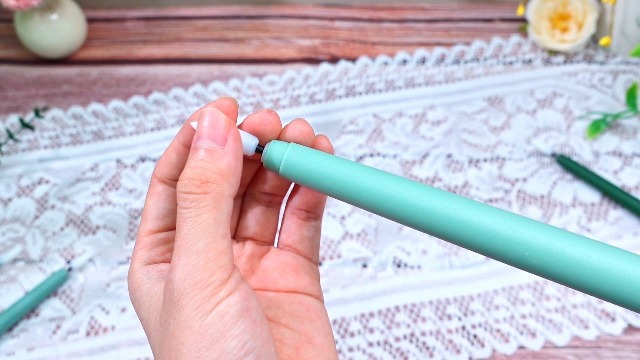 Image of Rossesay 24 Pcs Flameless LED Taper Candles Battery Operated Candles 8.5 inch, 9.65 inch, 10.8 inch, 12.8 inch Flameless Candlesticks Flickering for Christmas Church Wedding(Classic, Gradient Green)