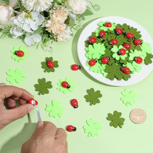 Mariquitas de madera mini y tréboles de fieltro coloridos autoadhesivos 3D 4