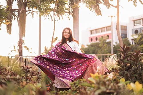 Image of DEVANGI Women's Floral Silk Blend Dupatta