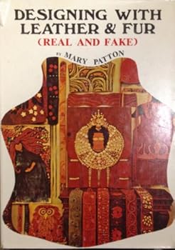Hardcover Designing with leather and fur Book