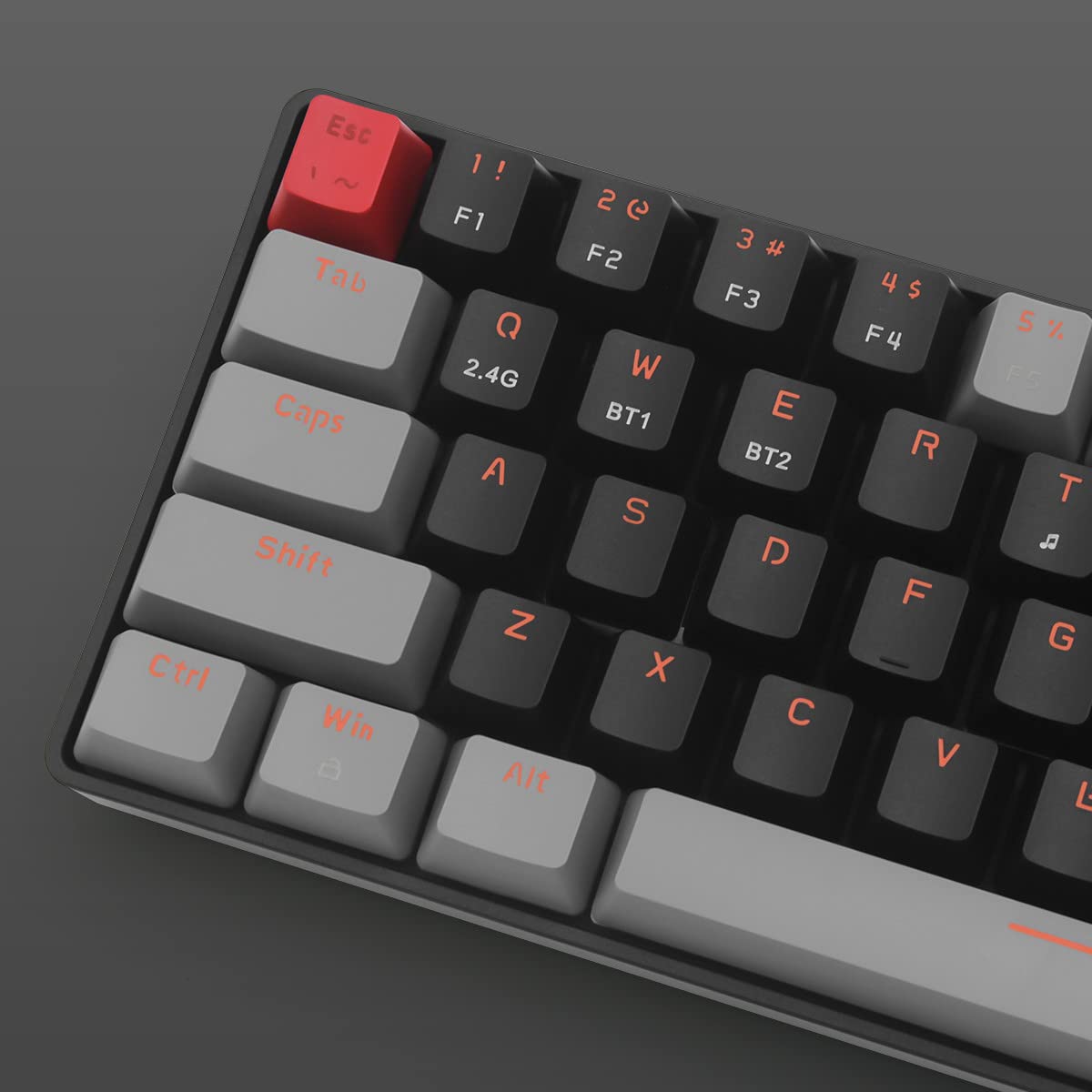 Qisan Tastiera meccanica wireless Gaming Keyboard Brown Switch Mini Design (60%) 68 tasti layout US grigio e nero