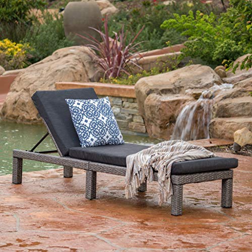 Black Outdoor Lounge Chairs