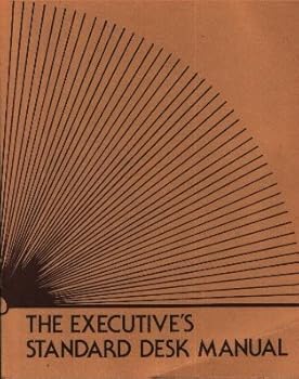 Paperback The Executive's Standard Desk Manual Book