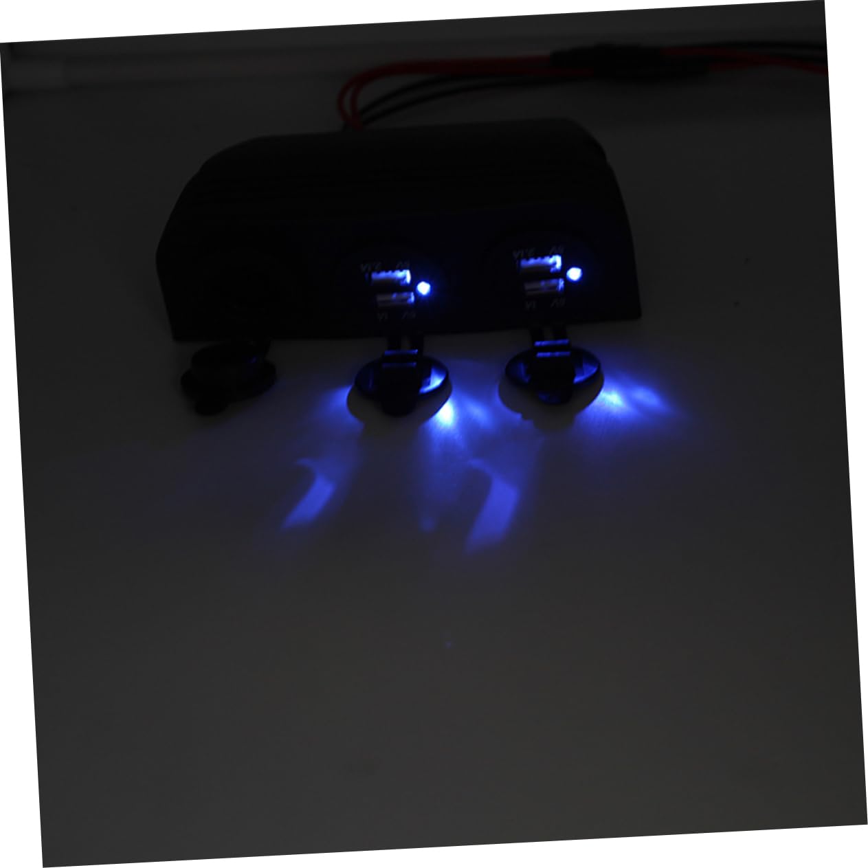 Gadpiparty Adattatore Auto con 4 Porte USB 3.1a, Connettore Accendisigari per Veicoli 12-24v con Led, Abs Plastic per Gps e Tablet