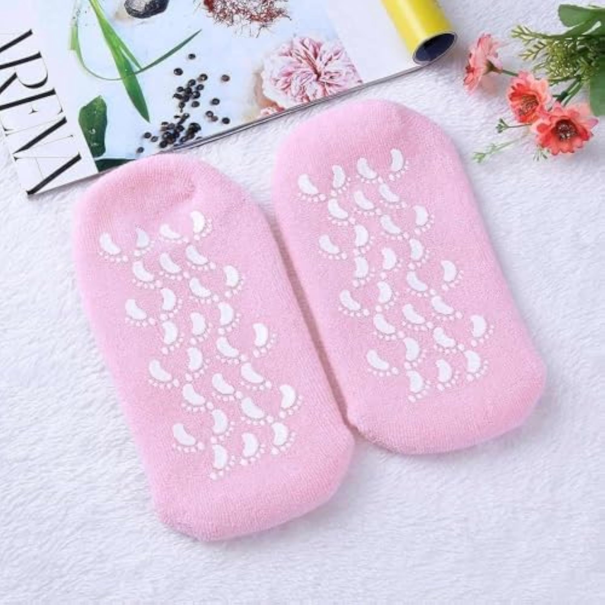 Moisturizing Gel Spa Socks for Soft Feet, Pink