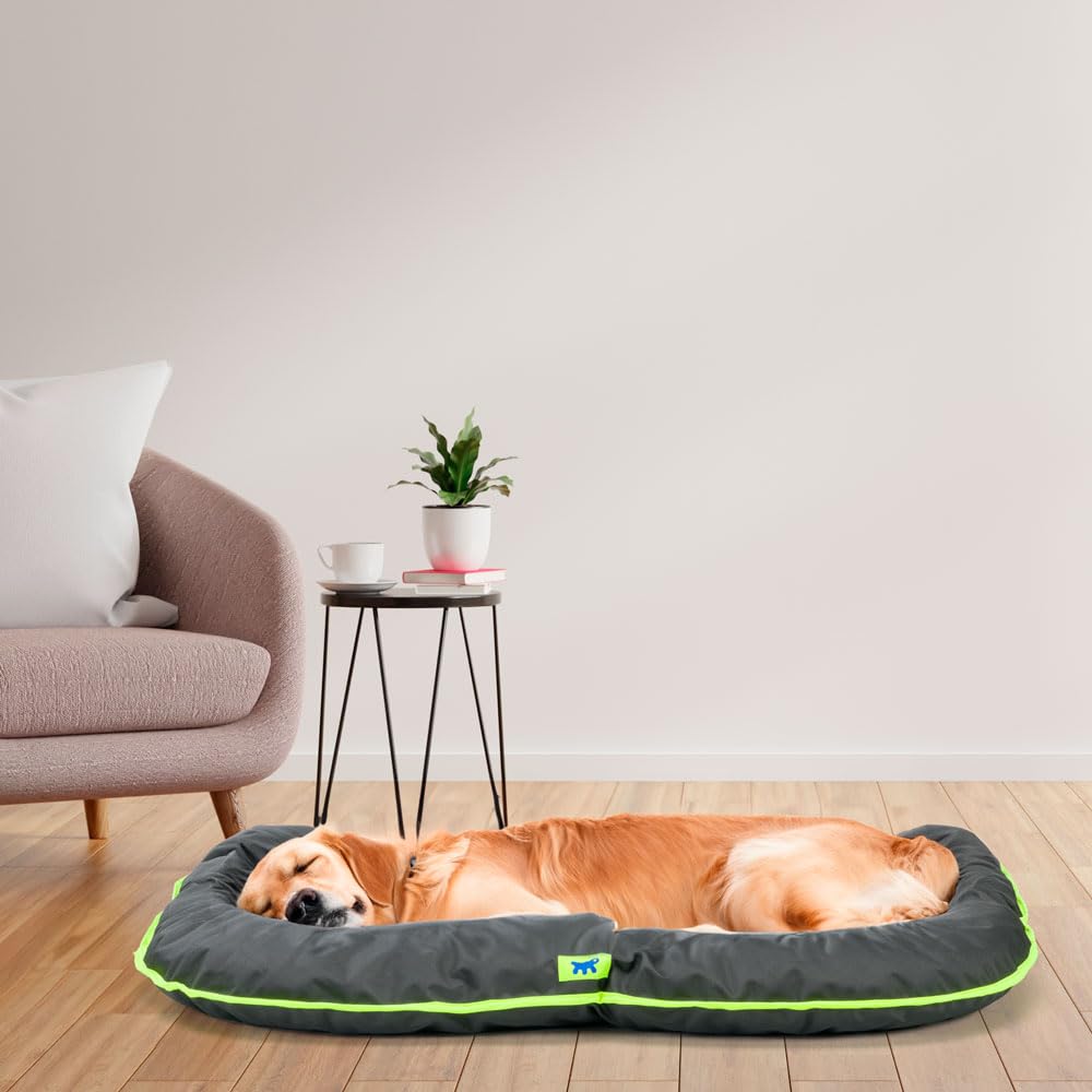 Ferplast Cuccia Cane Antigraffio e Impermeabile, Tessuto Tecnico Resistente Tech, OSCAR Taglia Grande, Materassino Lavabile a Mano a 30°, 100 x 70 x 12 cm, Nero