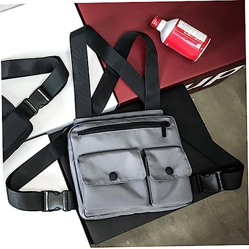 Bolso de pecho para actividades con gran capacidad y diseño práctico para el día a día 4