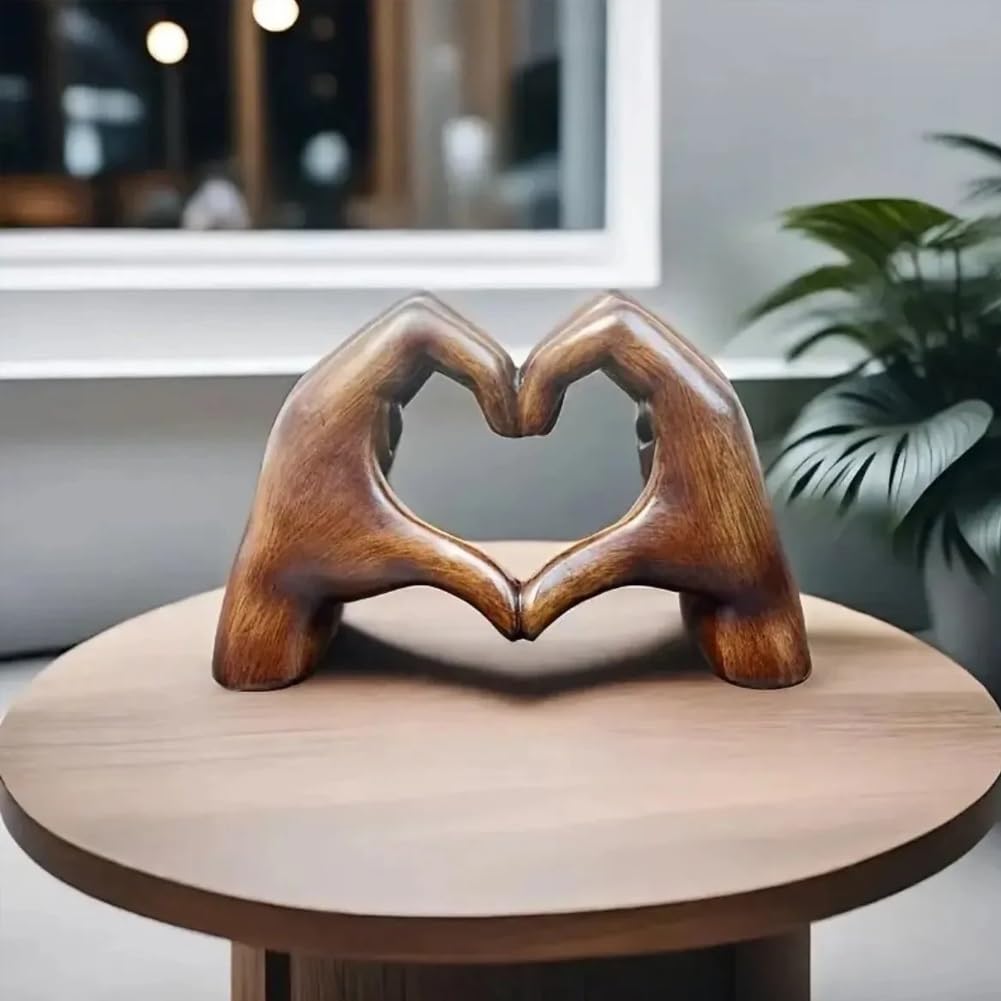 Heart Statue, Modern Wood Grain Decorated Heart-Shaped Gesture Statues, Heart Hands Sculpture for Wedding Home Bookshelf Shelf Table Shelves Sweet Love Gesture Sculpture Decoration