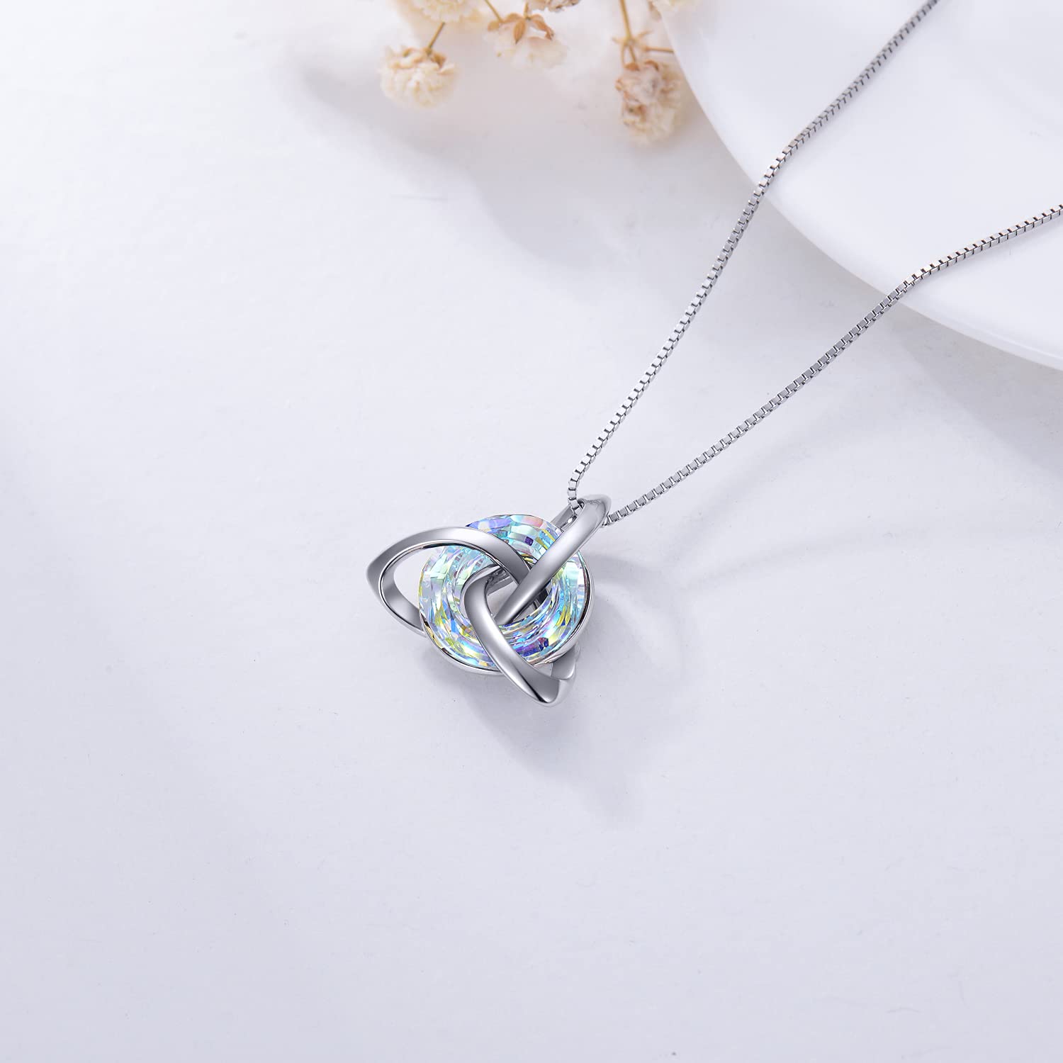 TOUPOP Keltische Kette für Damen S925 Sterling Silber keltisch Knotenschmuck mit Kristall Keltischen Halskette Geschenken für Irland Geburtstagsgeschenke für Frauen Mädchen
