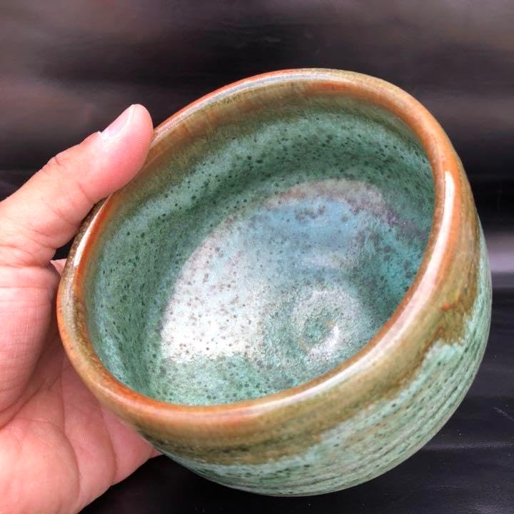 究極の美◇蔵から美しいエメラルドの透明な釉薬が掛けられた