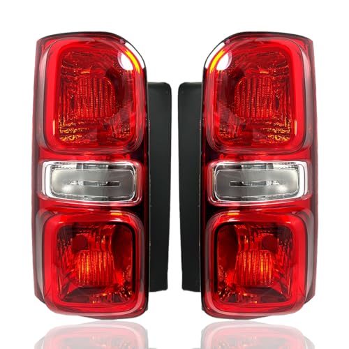 Applicazione: Questo fanale posteriore è compatibile con Peugeot Expert 2016+, Peugeot Traveller 2016+, Citroen Jumpy 2016+, Citroen Dispatch 2016+, Citroen SpaceTourer 2016+, Citroen Holidays 2024+, Toyota ProAce 2016+, Fiat Scudo 2022+, Fiat Ulysse 2022+, Opel Vivaro 2019+, Opel Zafira Life 2019+, Vauxhall Vivaro 2019+ e Iveco eJolly 2025+. Codici ricambio OEM compatibili: 9808243080 e 9808243180. Questo fanale posteriore viene fornito senza lampadine né portalampade. È omologato E.