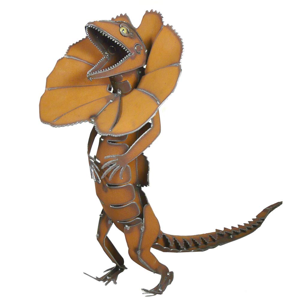 Frilled Lizard Standing