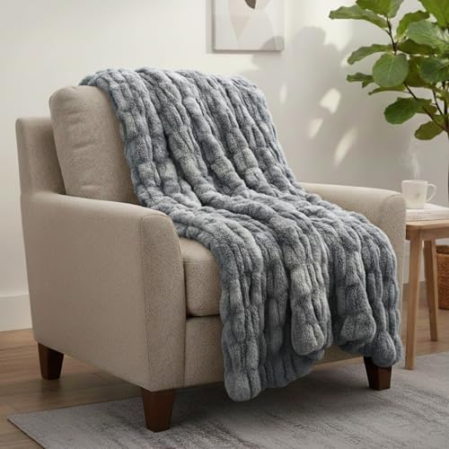 Image of Lavish Home Oversized Ruched Faux Fur Blanket - 60x80-Inch Plush Polyester Faux Fur Queen-Size Throw for Sofas and Beds - Luxurious Bedding (Silver)