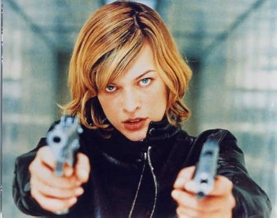 Amazon.co.jp: ブロマイド写真☆『バイオハザード』ミラ