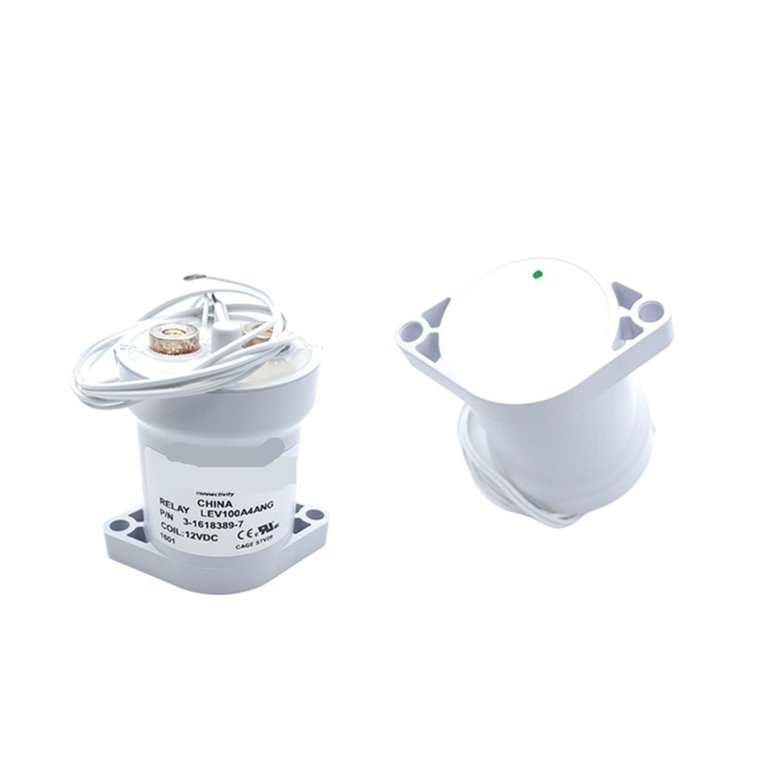 Relais automobile haute tension LEV100A4ANG pour sécuriser les batteries de véhicules 24V