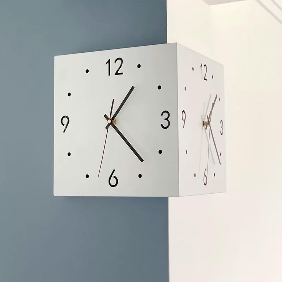 Reloj de pared digital de doble cara, luz LED, funciona con pilas silenciosas, diseño cuadrado para decoración de sala de estar y dormitorio, perfecto para el hogar u oficina