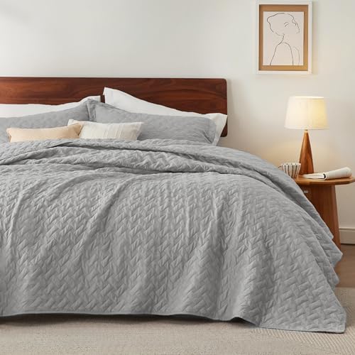 Image of Bedsure Quilts Queen Size - Lightweight Bedspreads Queen Size with Basket Weave Pattern, Soft Quilt Bedding Set, Light Grey Comforter Set Coverlet for All Seasons with 2 Pillow Shams (90 inch x 96 inch)