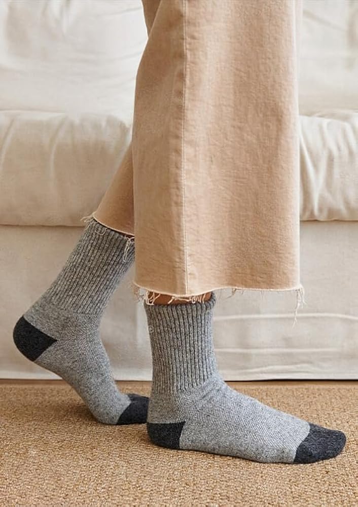 Amazon.com: Grey Yak Wool Socks (US, Alpha, X-Small, Regular
