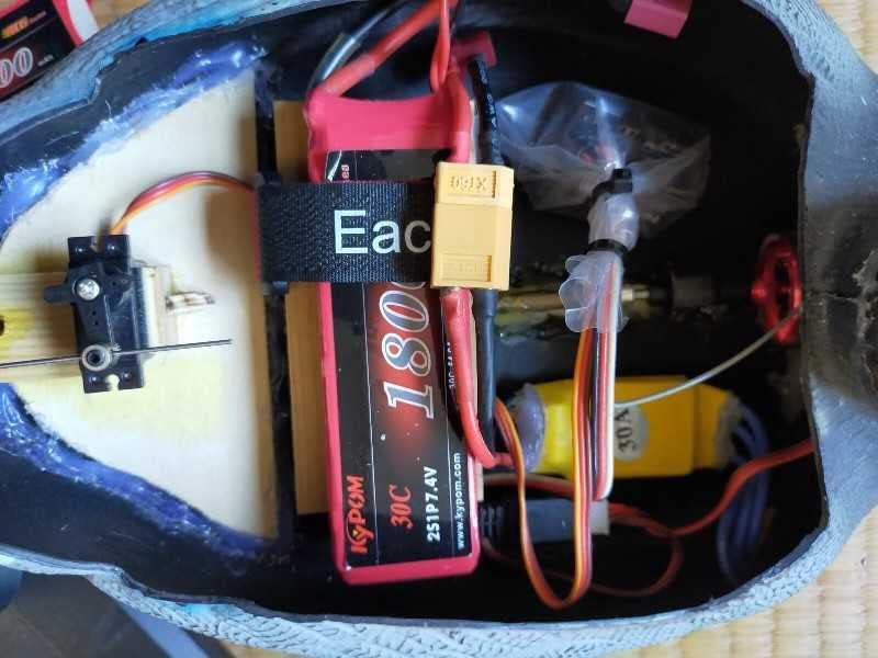 タミヤRCアバンテ (2011)LEDライト付プロポ＆バッテリー充電器付完成品