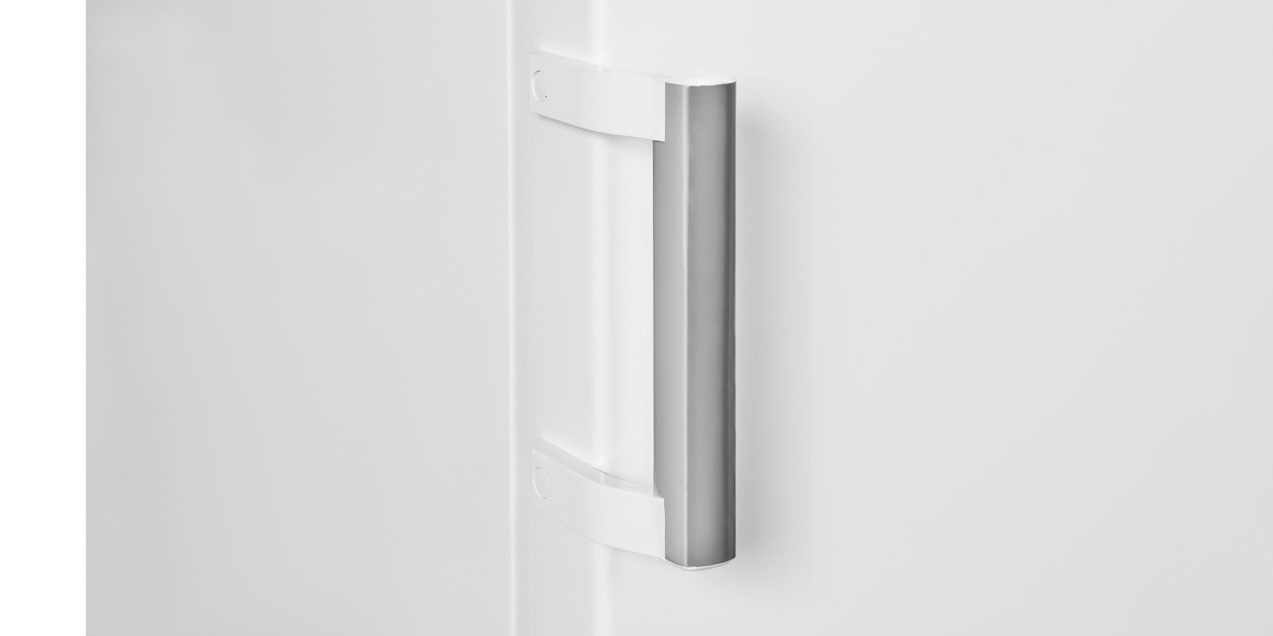 Exquisit® Congelador Vertical, 194L, Clase E, Color Blanco, 1 Puerta, 5 Cestos, Estante de Cristal,Tecnología No-Frost, Cajón XL, Altura Regulable, Consumo 219 kWh/año, Medidas 169,5x56x56,5 Cm.