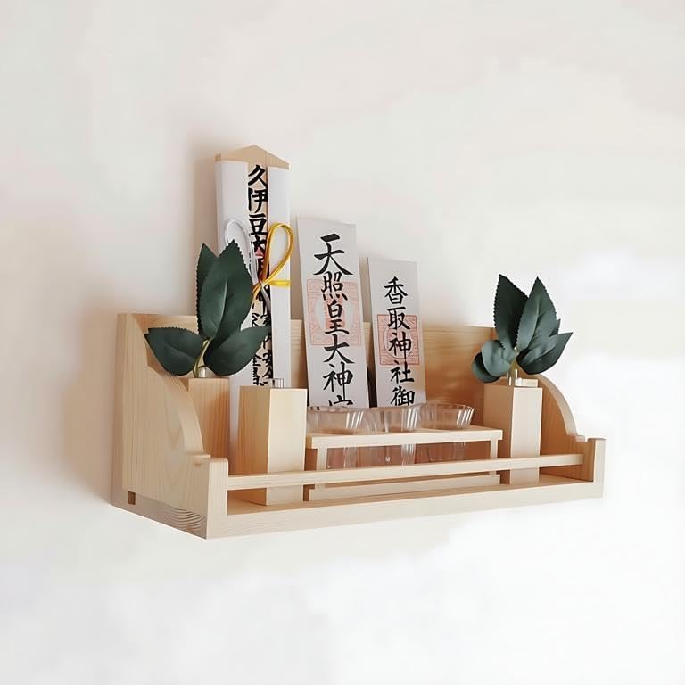 御札立て 壁掛け モダン 彫刻雲 壁掛け用神札立（神棚）神棚 祖霊舎 一社 三社 神道 祭事 神様 神札 便利グッズ 【密造】 KTJP