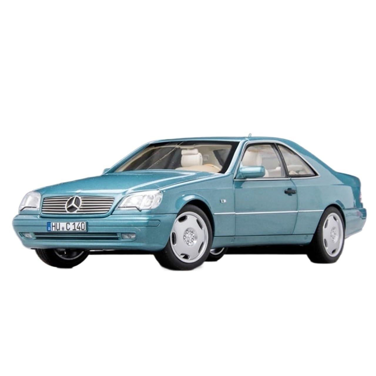 Amazon.co.jp: モデルカーのおもちゃ 1:18 メルセデス · ベンツ C140