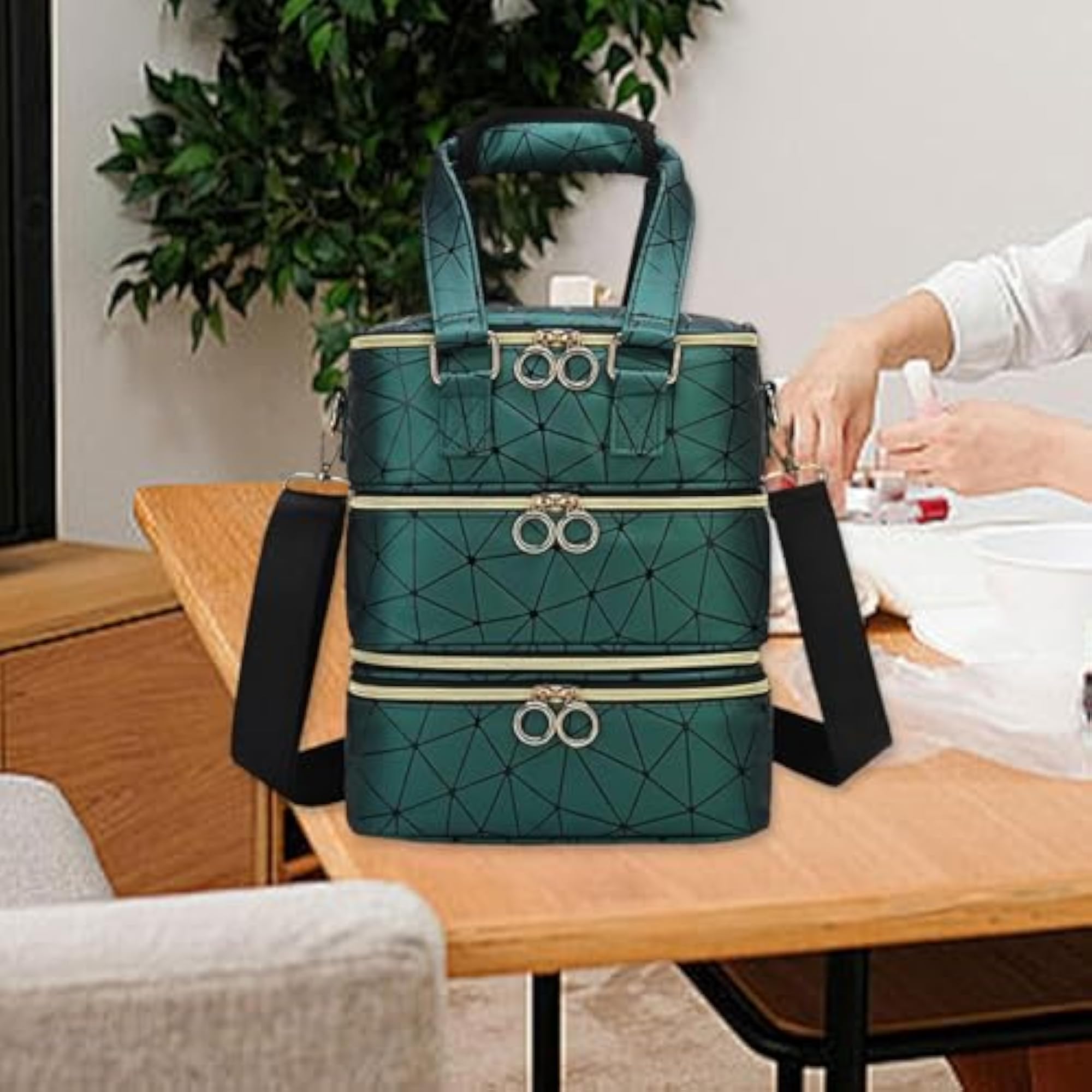 Stylish Green Nail Polish Organizer with Zipper Closure