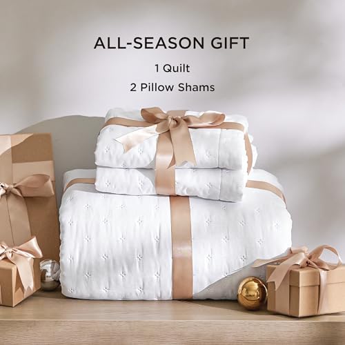 Image of Bedsure California King Quilt - Bright White Bedspread California King Size & Lightweight Comforter, Modern Coverlet with Clover Pattern, Ultra Soft All-Season Bedding, 111x106 Inches