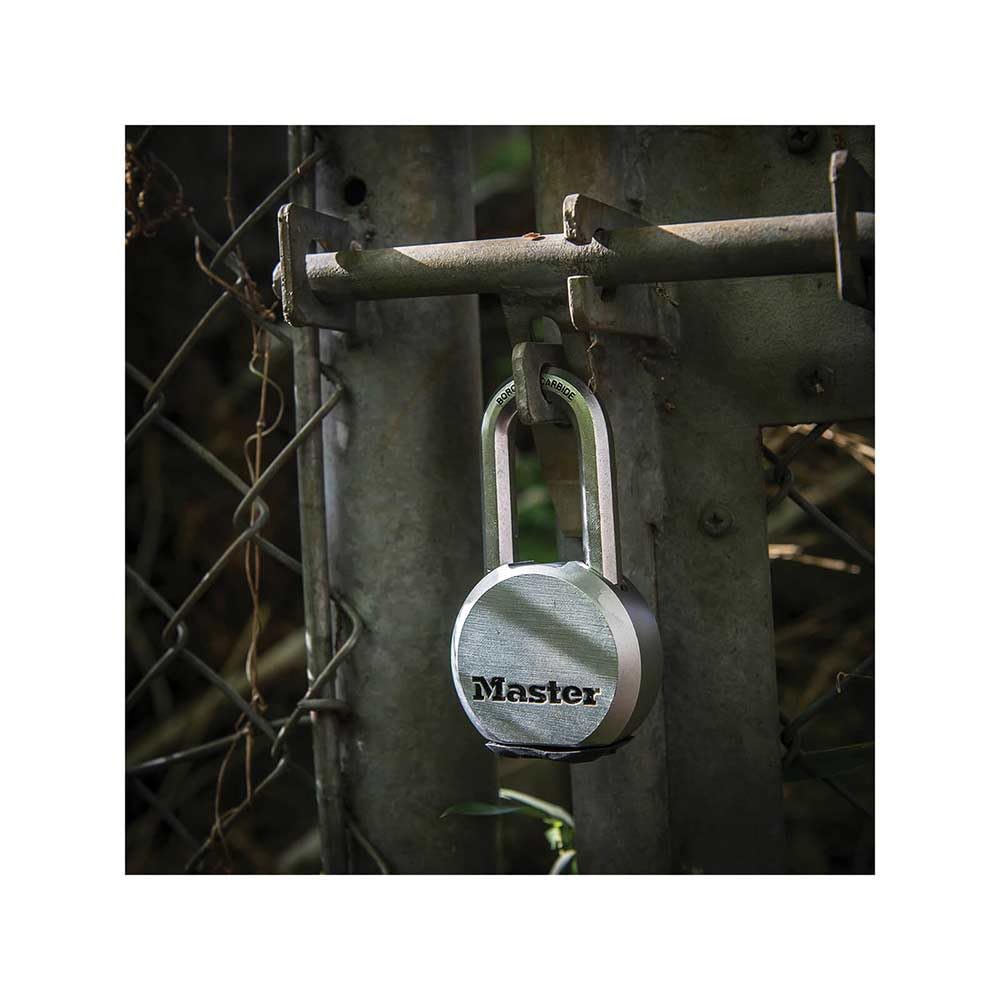 MASTER LOCK Heavy Duty Padlock, Security Level 9/10, Outdoor