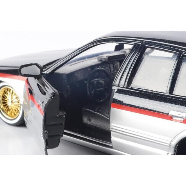 Modelo a escala 1:24 Crown Victoria Lowrider 1993-1997 miniatura 3
