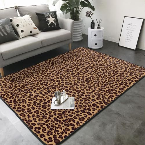 Tapis léopard lavable : fini les taches dans le salon - 4
