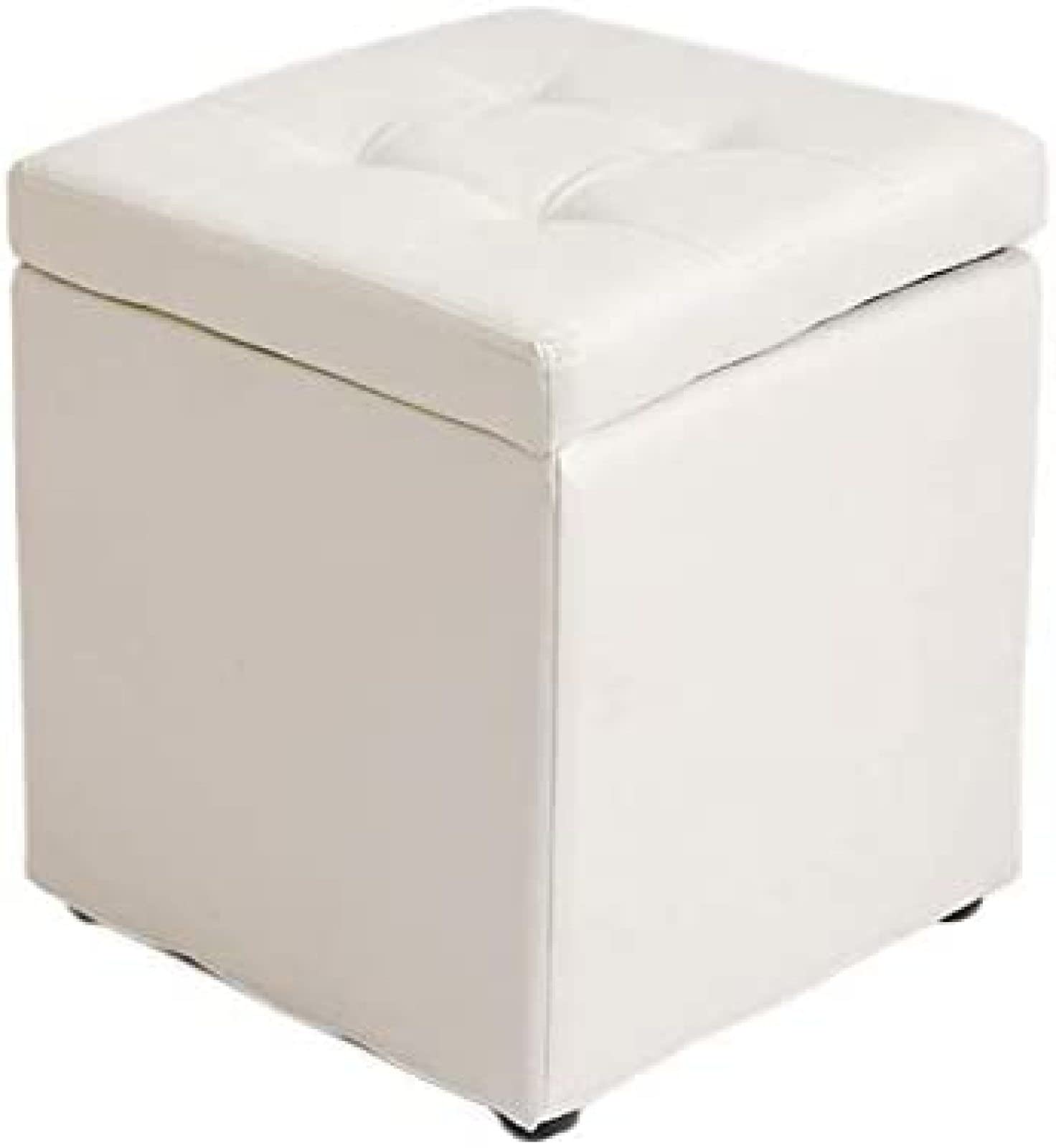 Tabouret de rangement pour optimiser l'espace et petit cube