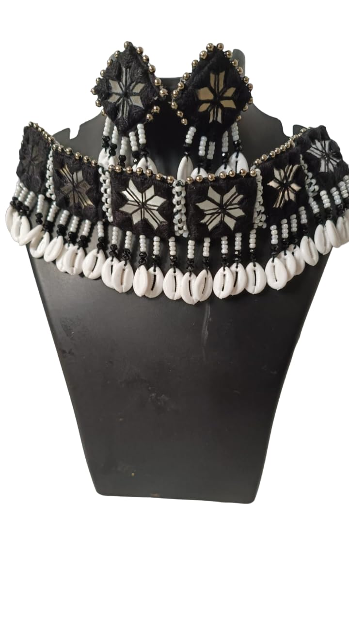 MRQUEE New Black Color Hand Made White Kodi Latkan Hand Made Traditional Neckless Set, 1 Neckless, 1 Pair Of Earrings For Women (B0CD668PD6) Amazon Price History, Amazon Price Tracker