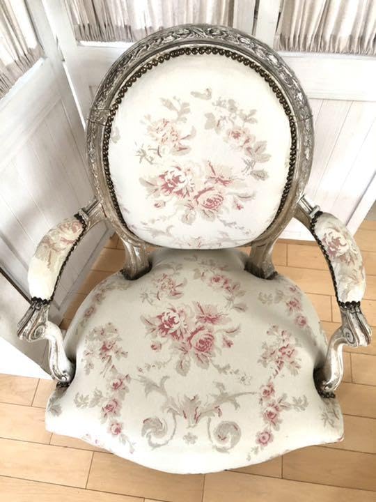 フランスアンティークシャビーシックな薔薇アームチェアB