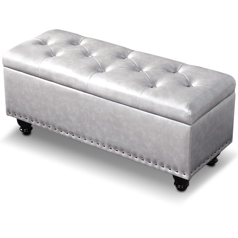 Shally Dogan Pouf de Rangement avec revêtement en Simili Cuir, Repose-Pieds pour Chambre à Coucher, Banc, Tabouret de Salon, canapé avec Structure et Pieds en Bois (Gris Clair)