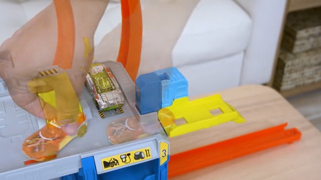 Amazon.com: Hot Wheels Toy Car Track Set with Die-Cast Car