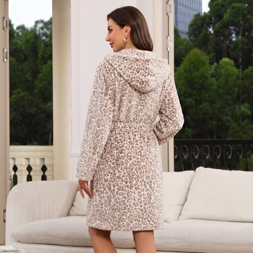 Image of U2SKIIN Women Hooded Fleece Robe, Short Plush Robes for Womens With Hood Soft Warm Spa Bathrobe