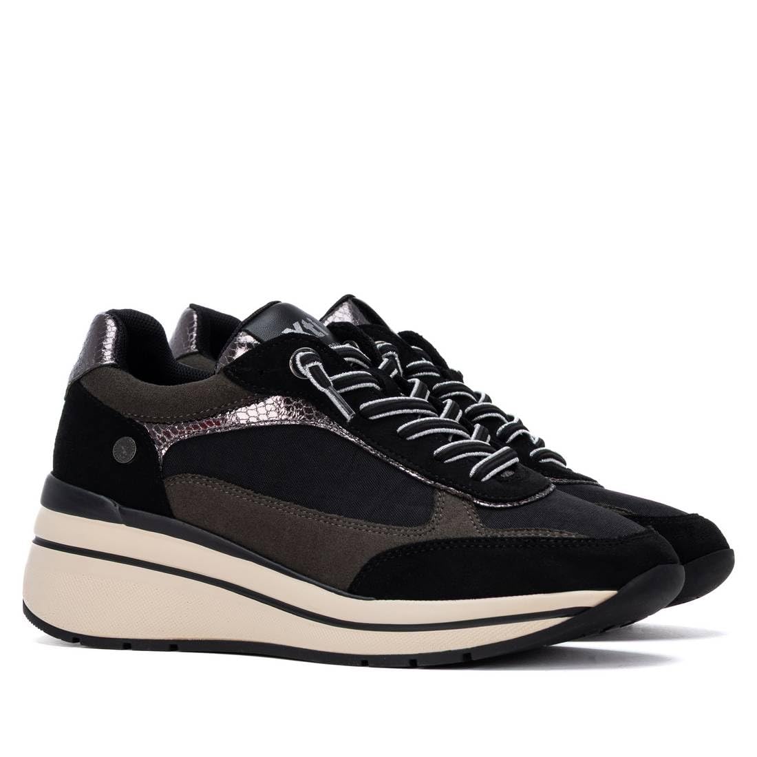 XTI - Zapatilla Mujer - Calzado Cómodo y Versátil - Moda Casual